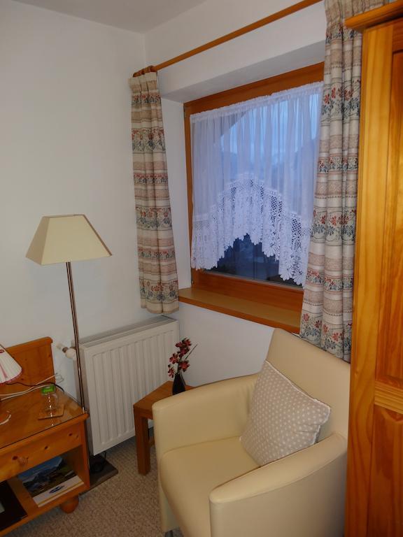Bed and Breakfast Haus Karl'S Ruh Ehrwald Pokoj fotografie