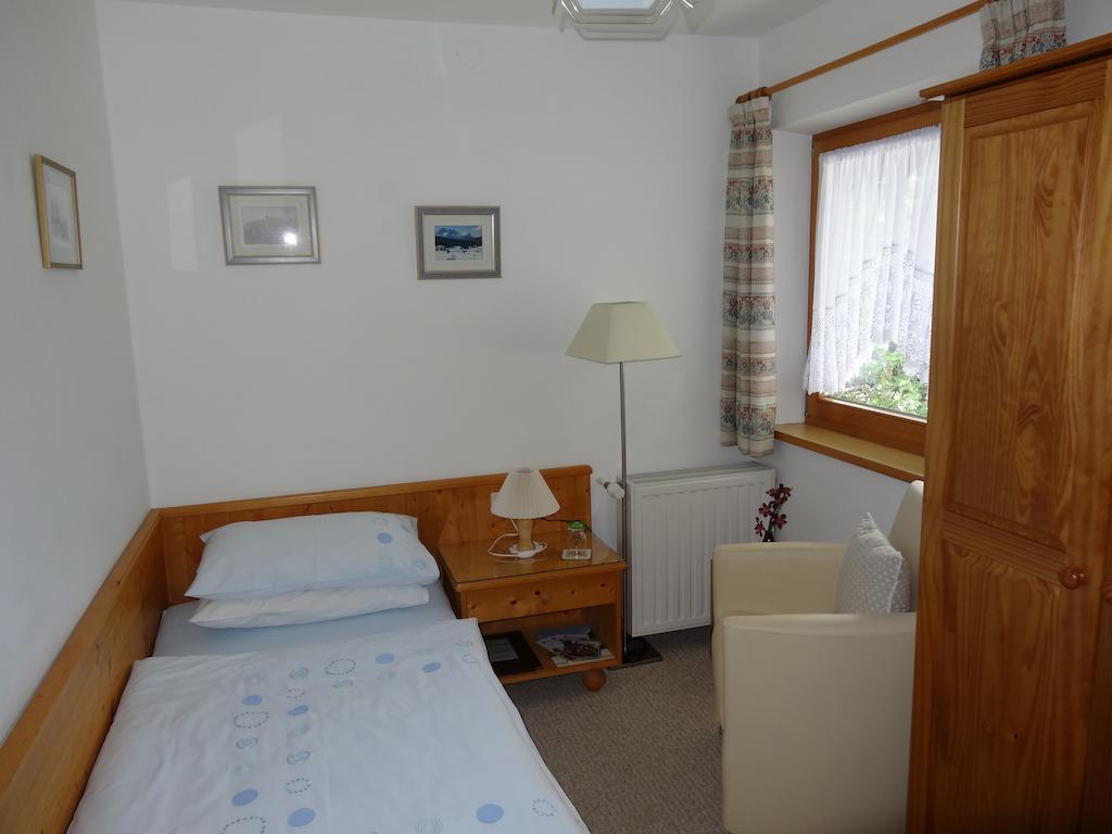Bed and Breakfast Haus Karl'S Ruh Ehrwald Pokoj fotografie