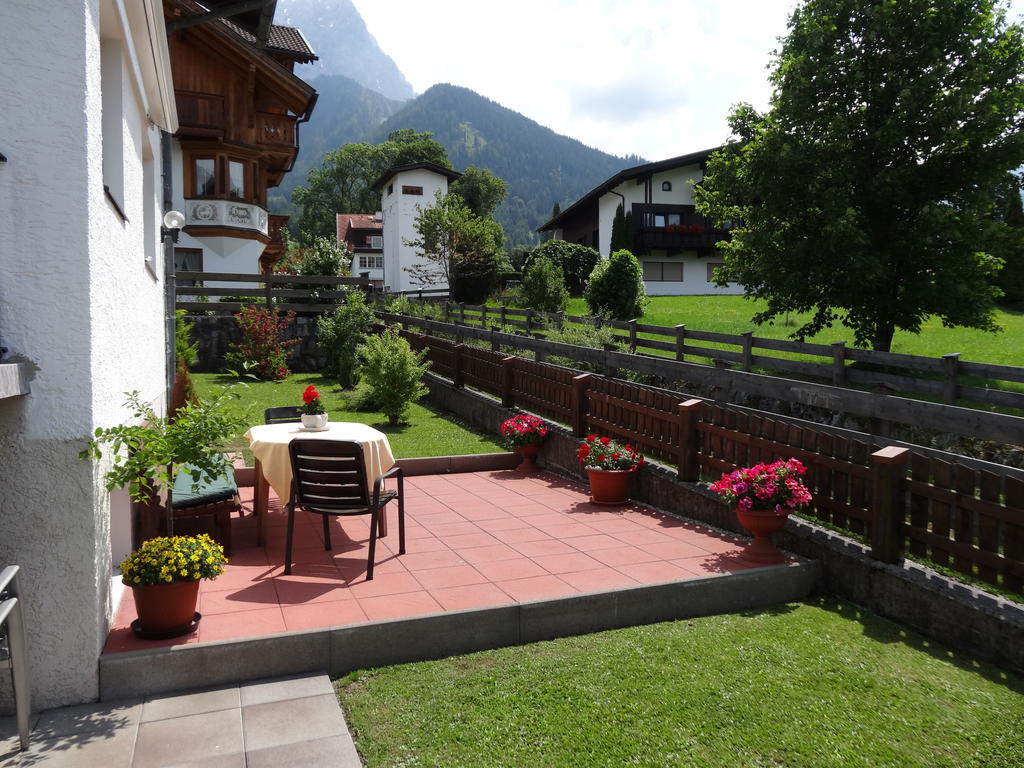 Bed and Breakfast Haus Karl'S Ruh Ehrwald Exteriér fotografie