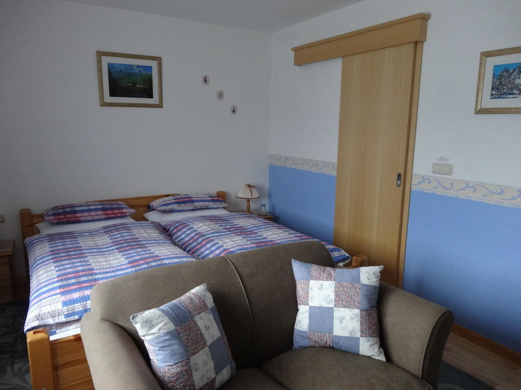 Bed and Breakfast Haus Karl'S Ruh Ehrwald Pokoj fotografie