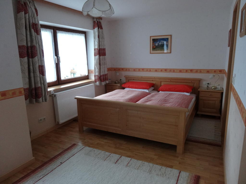 Bed and Breakfast Haus Karl'S Ruh Ehrwald Pokoj fotografie